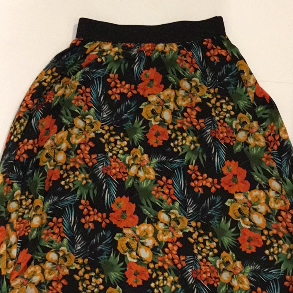 Lularoe Lucy skirt